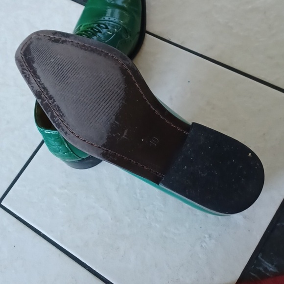 Henley Genuine Leather Green Oxford Style Dress Shoes main image 2